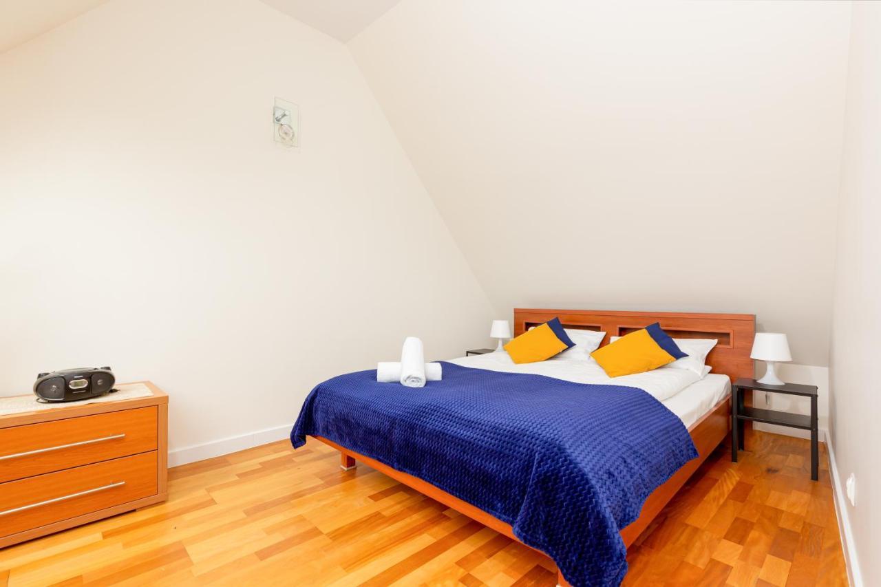 Butorowy By Renters Prestige *