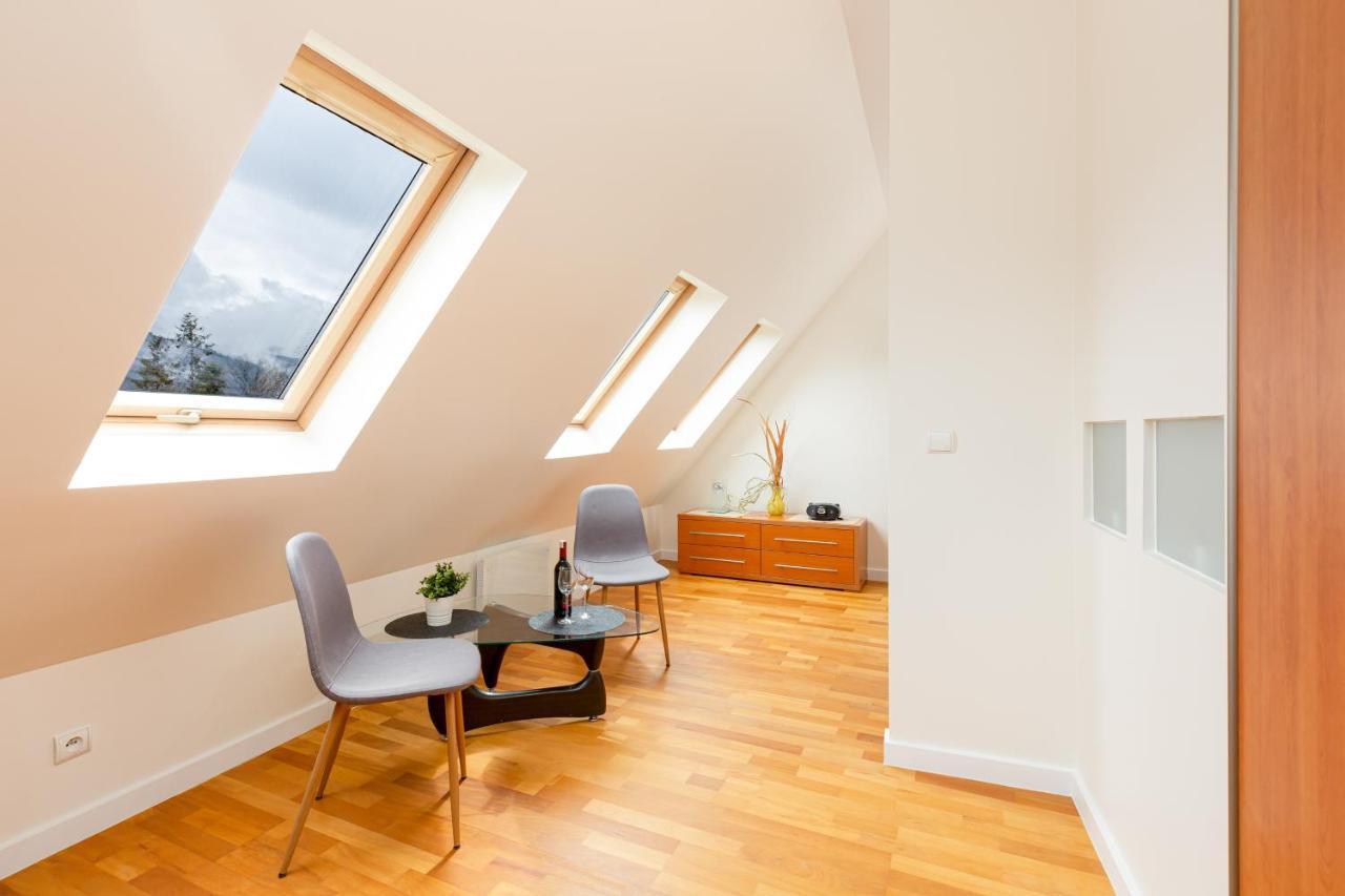 Butorowy By Renters Prestige